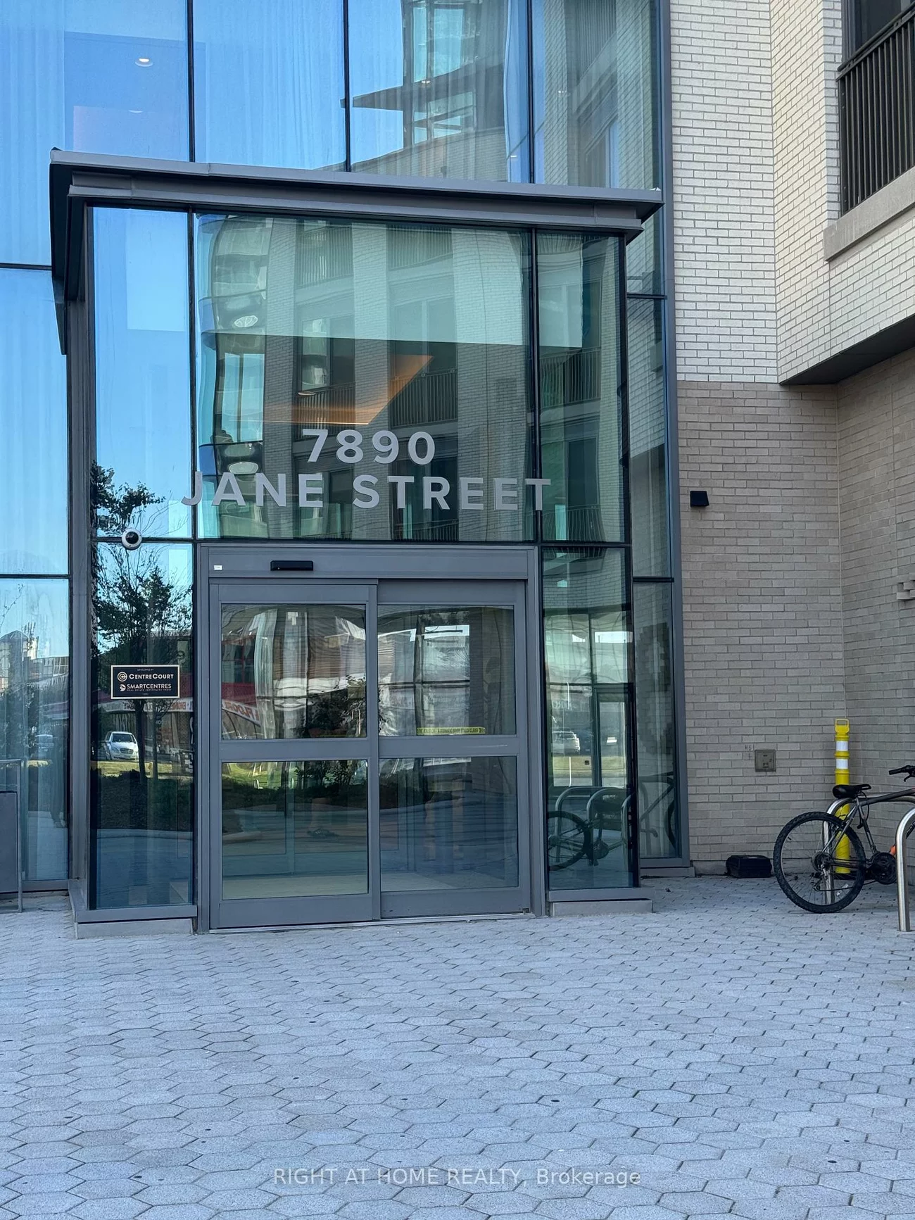 7890, Jane, Vaughan Corporate Centre, Vaughan