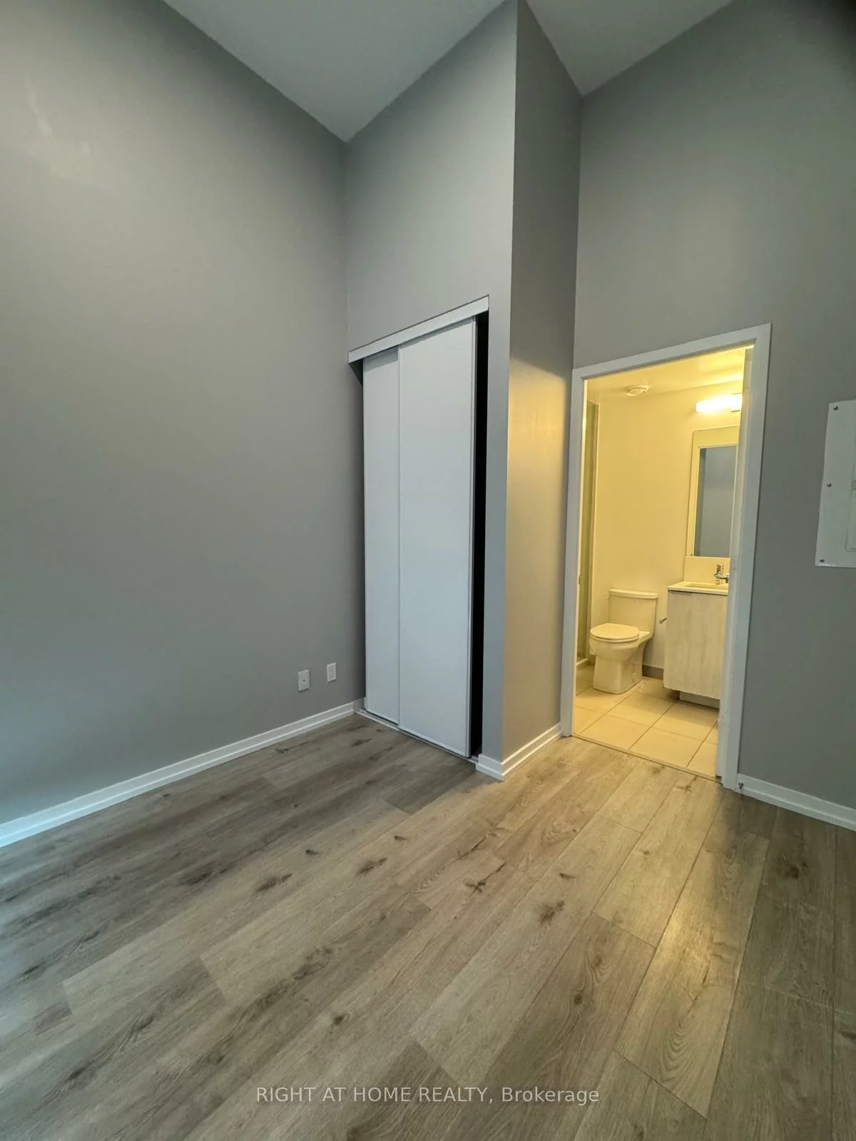 7890, Jane, Vaughan Corporate Centre, Vaughan