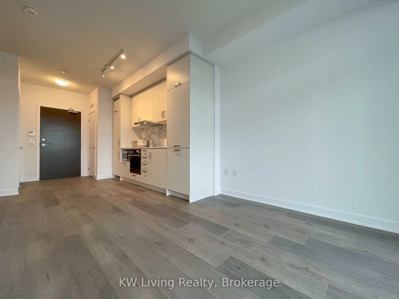 60, Honeycrisp, Vaughan Corporate Centre, Vaughan