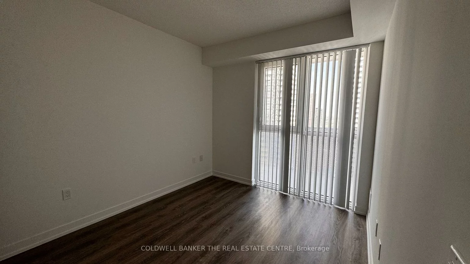 195, Commerce, Vaughan Corporate Centre, Vaughan