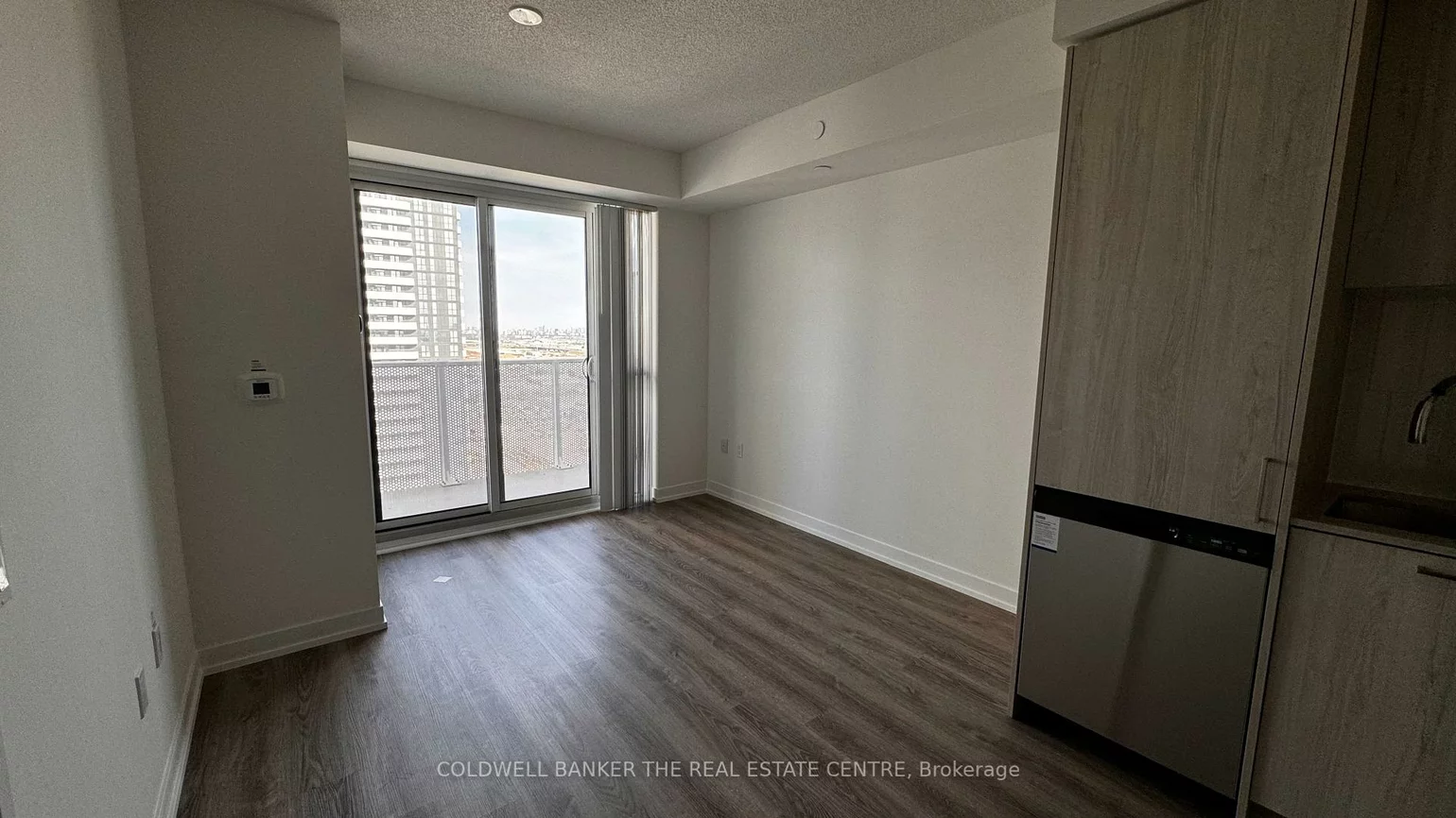 195, Commerce, Vaughan Corporate Centre, Vaughan