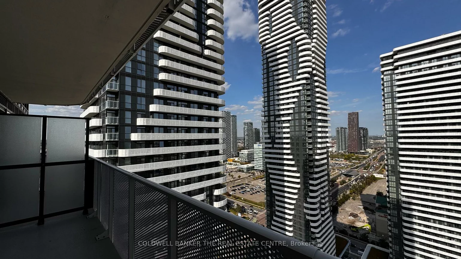 195, Commerce, Vaughan Corporate Centre, Vaughan