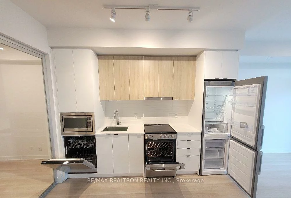 30, Upper Mall, Brownridge, Vaughan