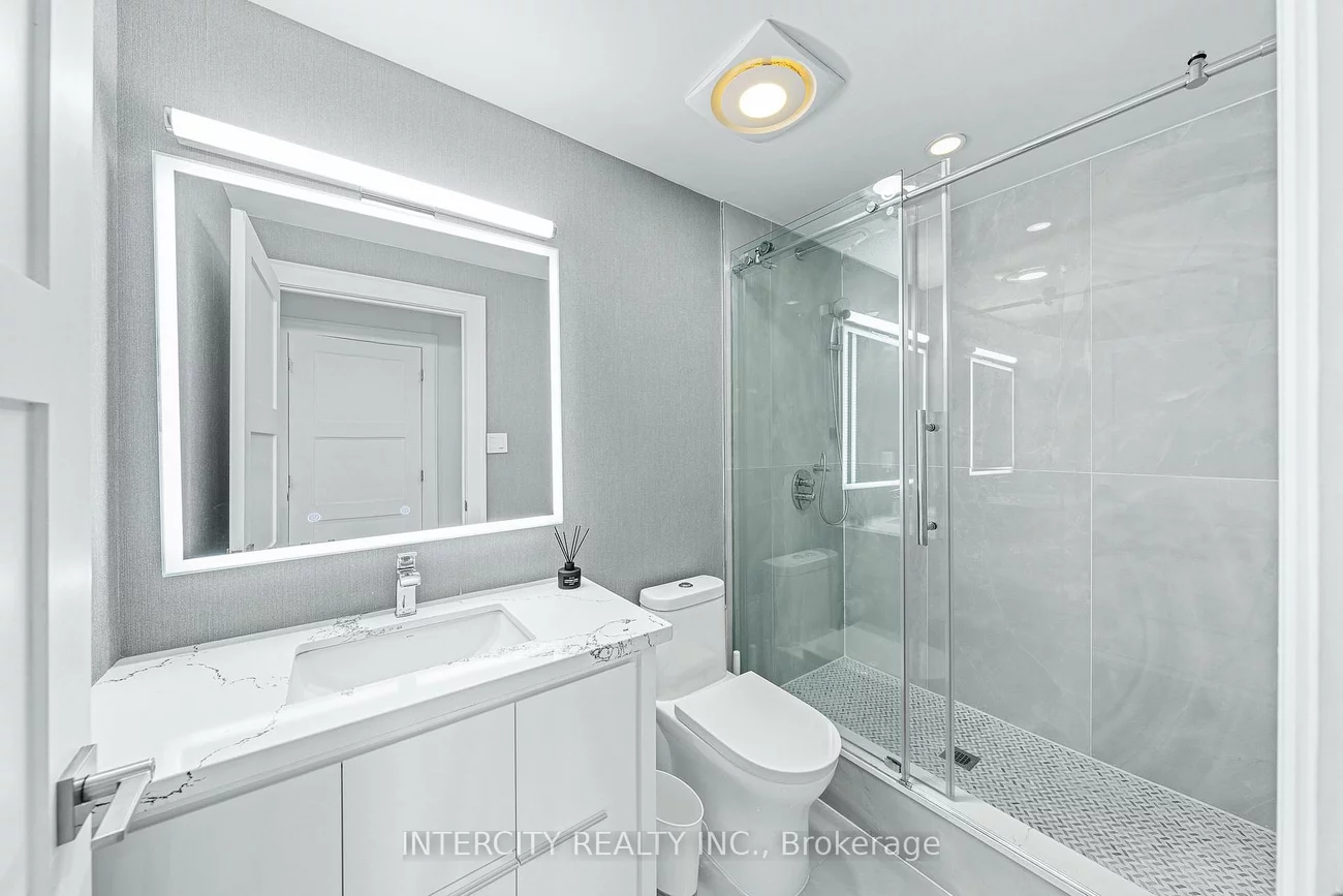 8, Maison Parc, Lakeview Estates, Vaughan