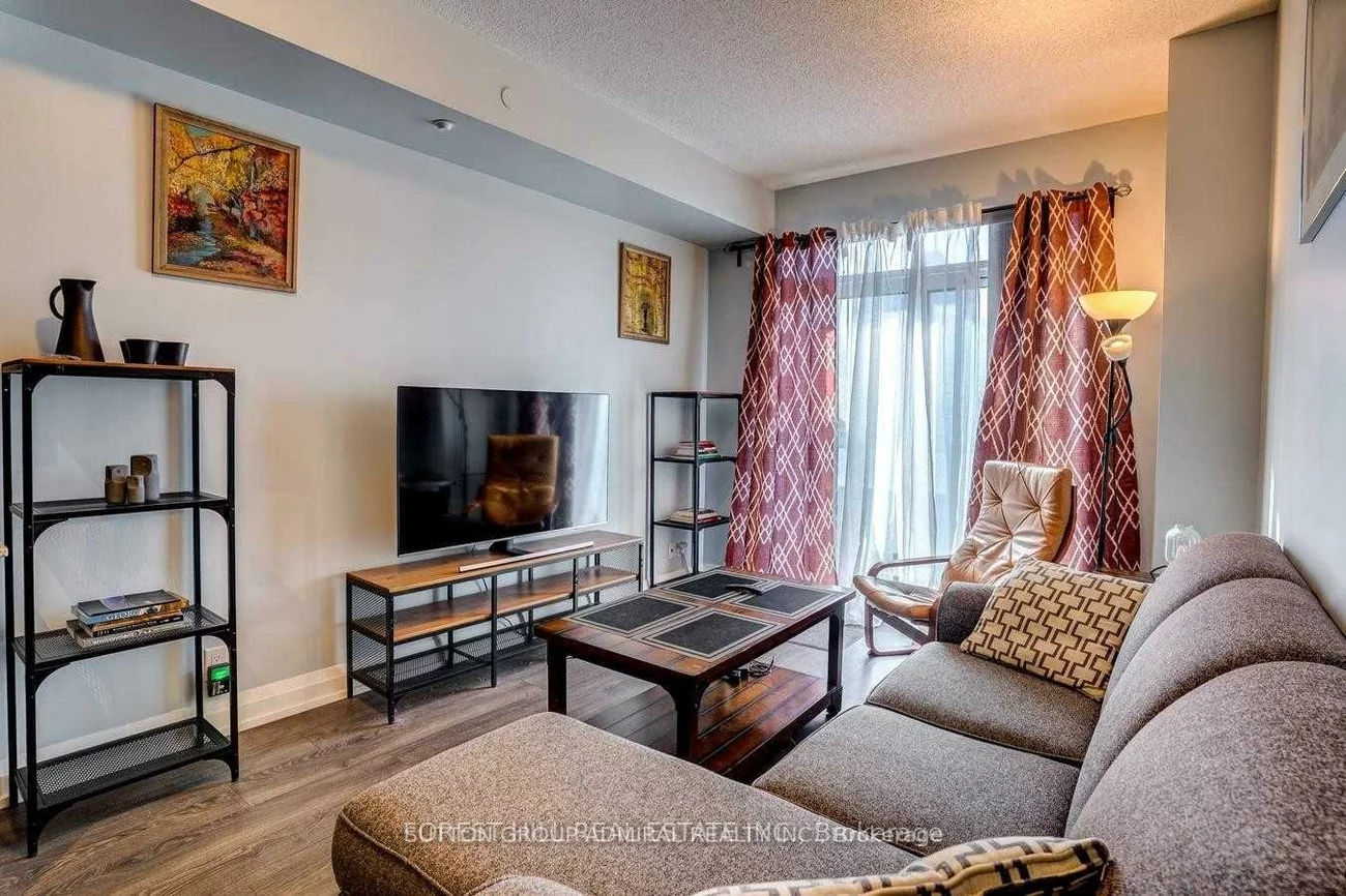 7900, Bathurst, Beverley Glen, Vaughan