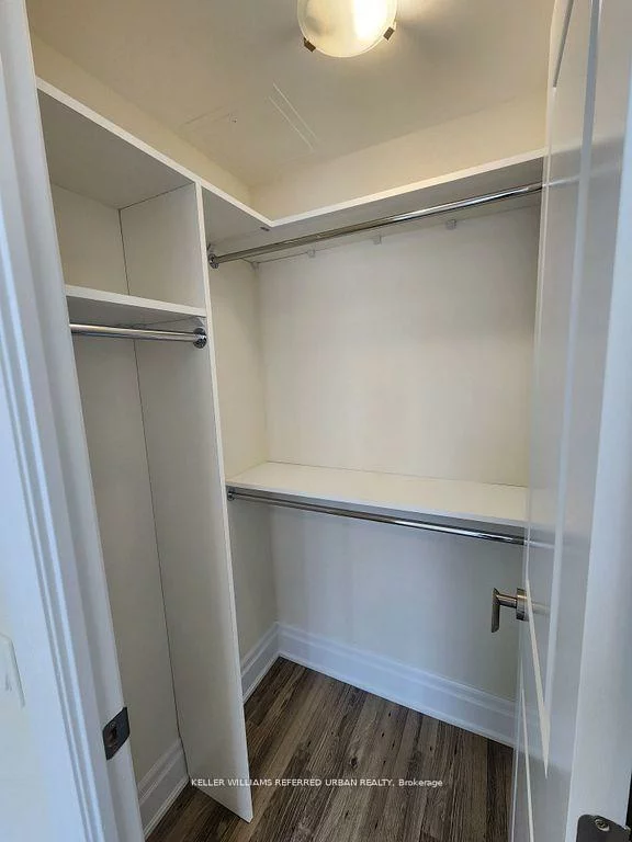 9075, Jane, Concord, Vaughan