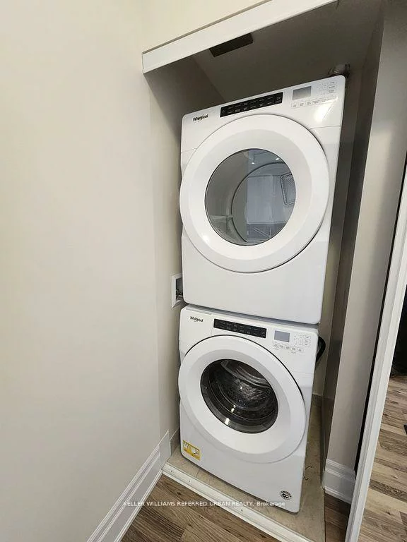 9075, Jane, Concord, Vaughan