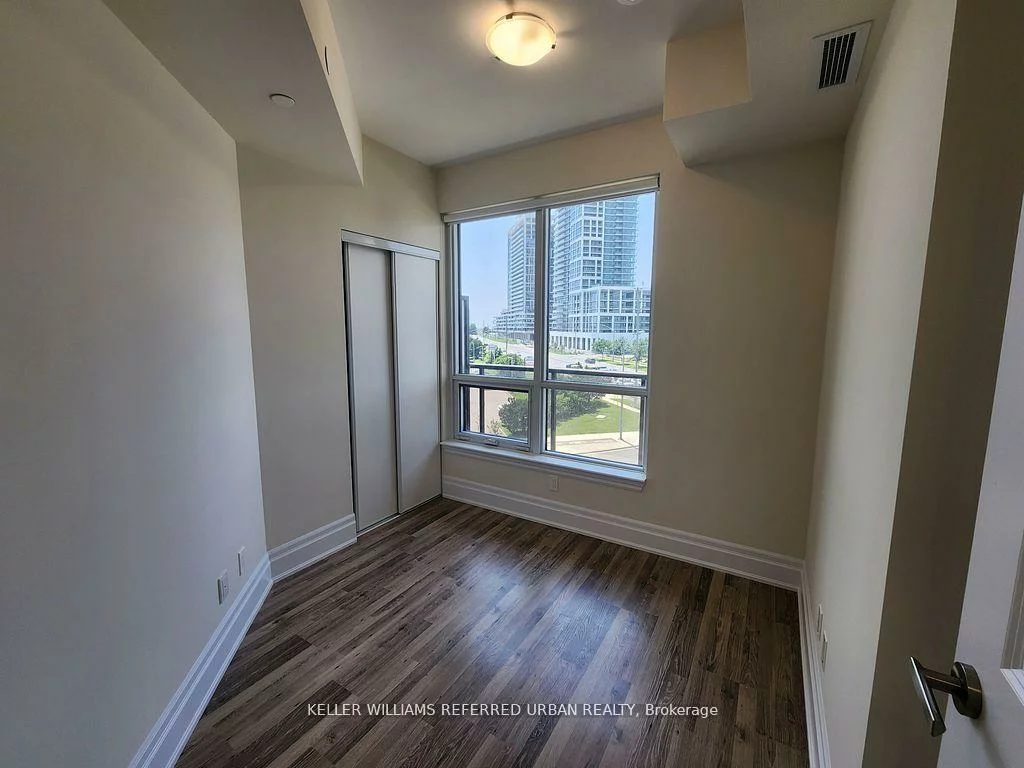 9075, Jane, Concord, Vaughan