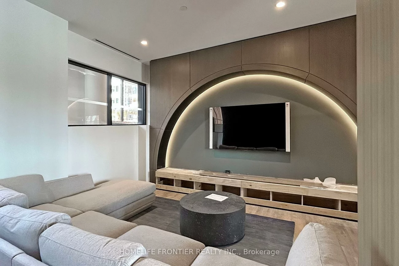 7950, Bathurst, Beverley Glen, Vaughan