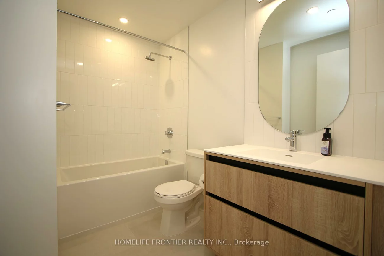 7950, Bathurst, Beverley Glen, Vaughan