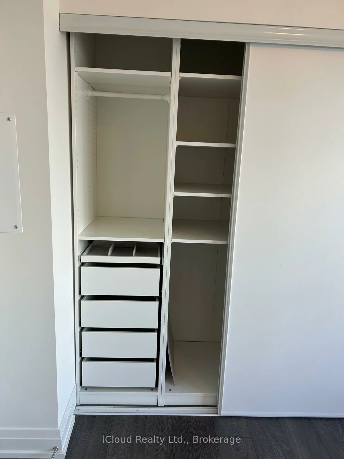 3600, Highway 7, Vaughan Corporate Centre, Vaughan