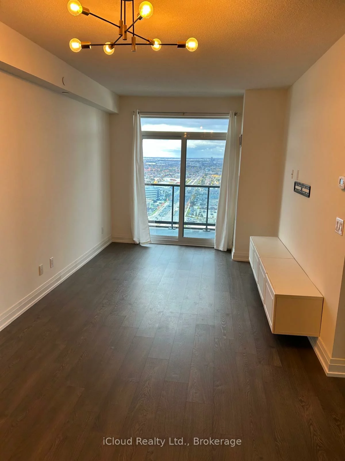 3600, Highway 7, Vaughan Corporate Centre, Vaughan