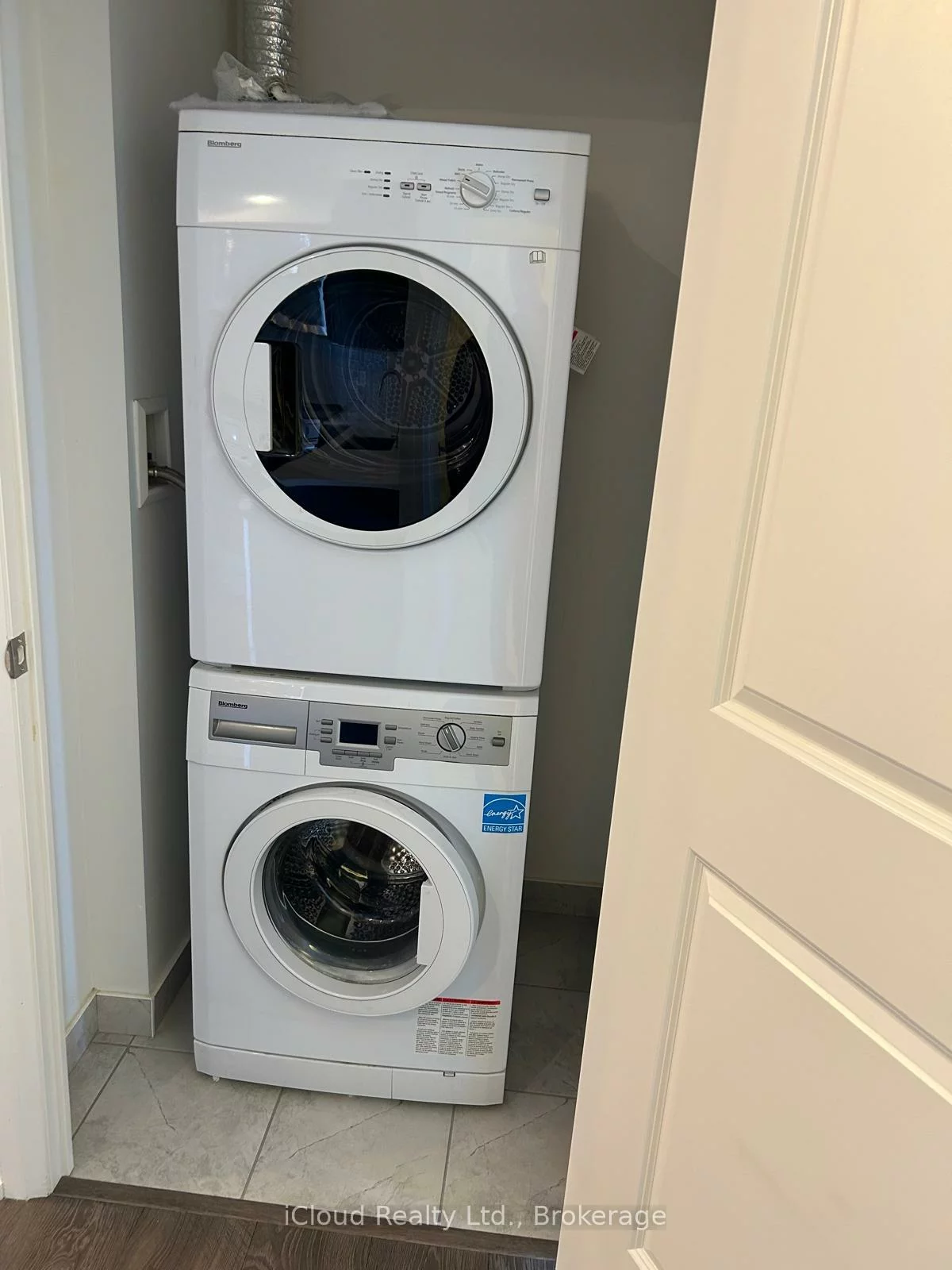 3600, Highway 7, Vaughan Corporate Centre, Vaughan