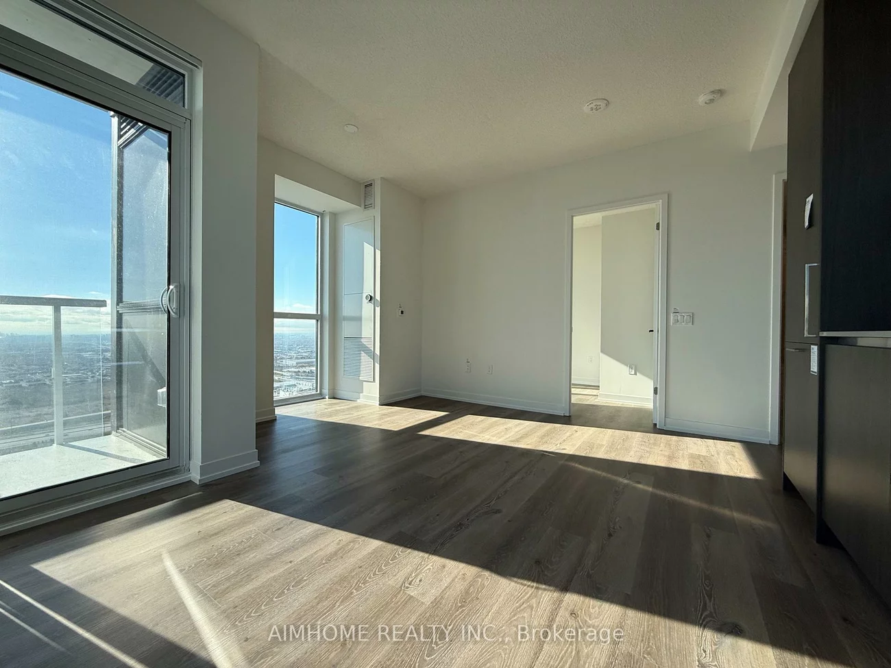 225, Commerce, Vaughan Corporate Centre, Vaughan