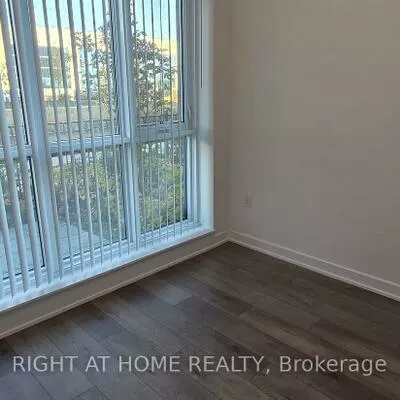 38, Honeycrisp, Vaughan Corporate Centre, Vaughan