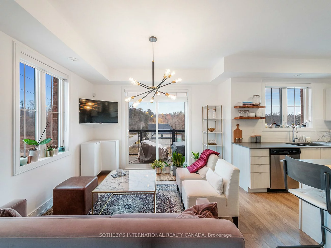 199, Pine Grove, Islington Woods, Vaughan