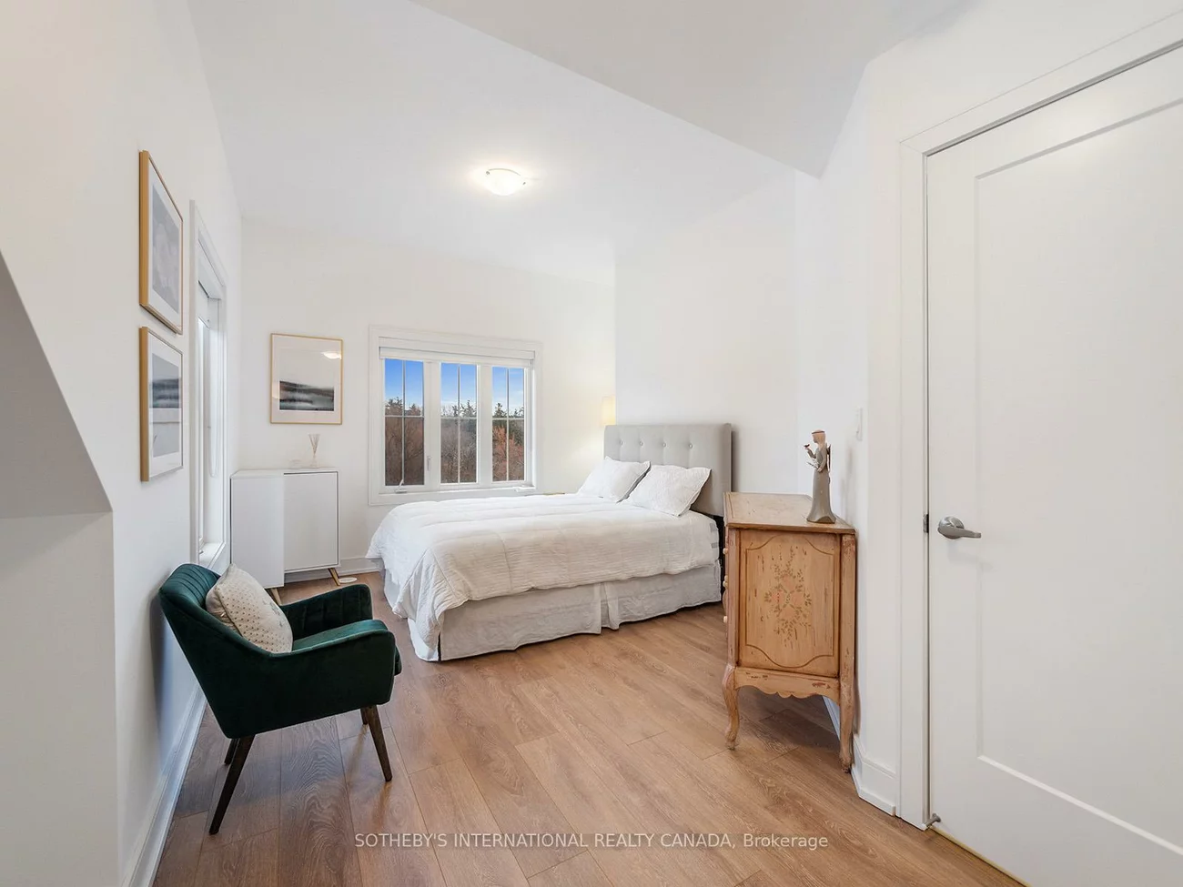 199, Pine Grove, Islington Woods, Vaughan