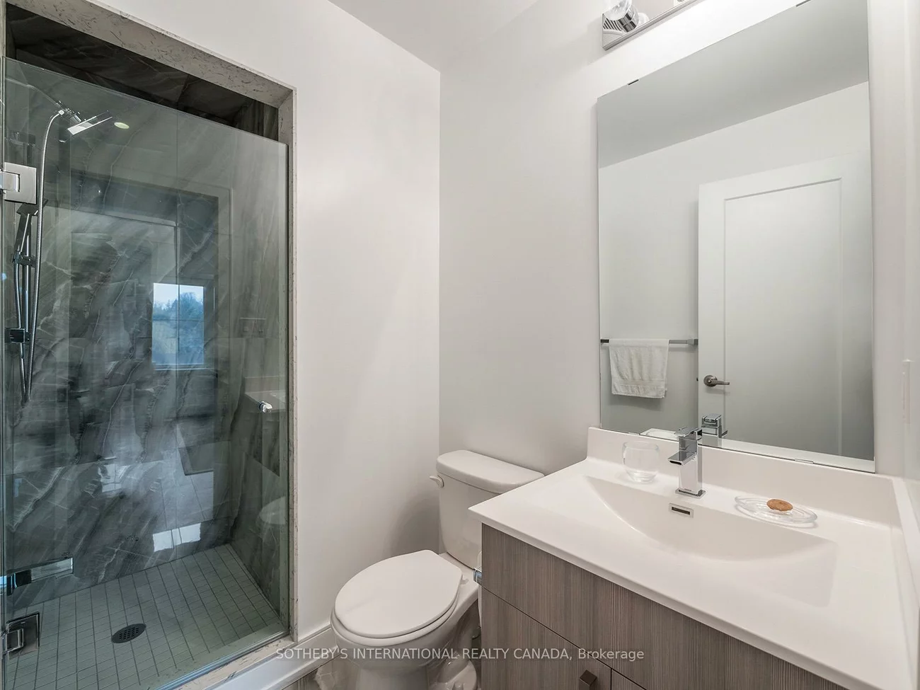 199, Pine Grove, Islington Woods, Vaughan