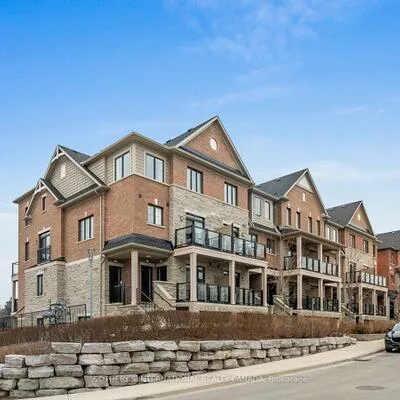 199, Pine Grove, Islington Woods, Vaughan