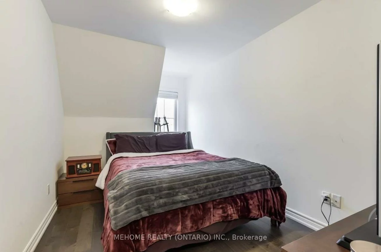 199, Pine Grove, Islington Woods, Vaughan