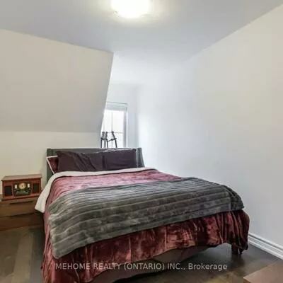 199, Pine Grove, Islington Woods, Vaughan