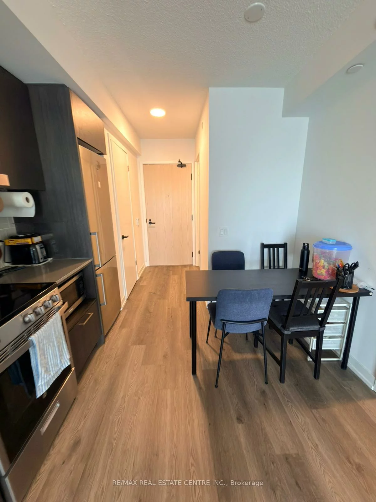 195, Commerce, Vaughan Corporate Centre, Vaughan