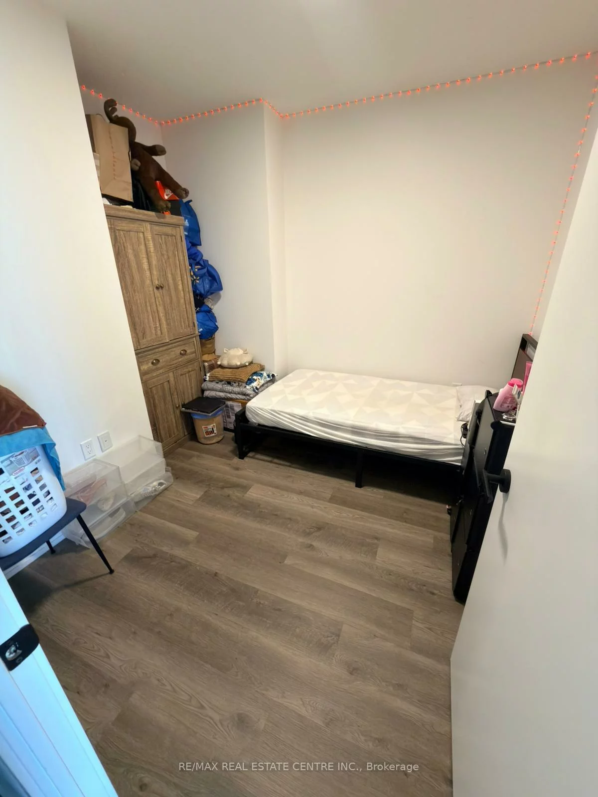 195, Commerce, Vaughan Corporate Centre, Vaughan