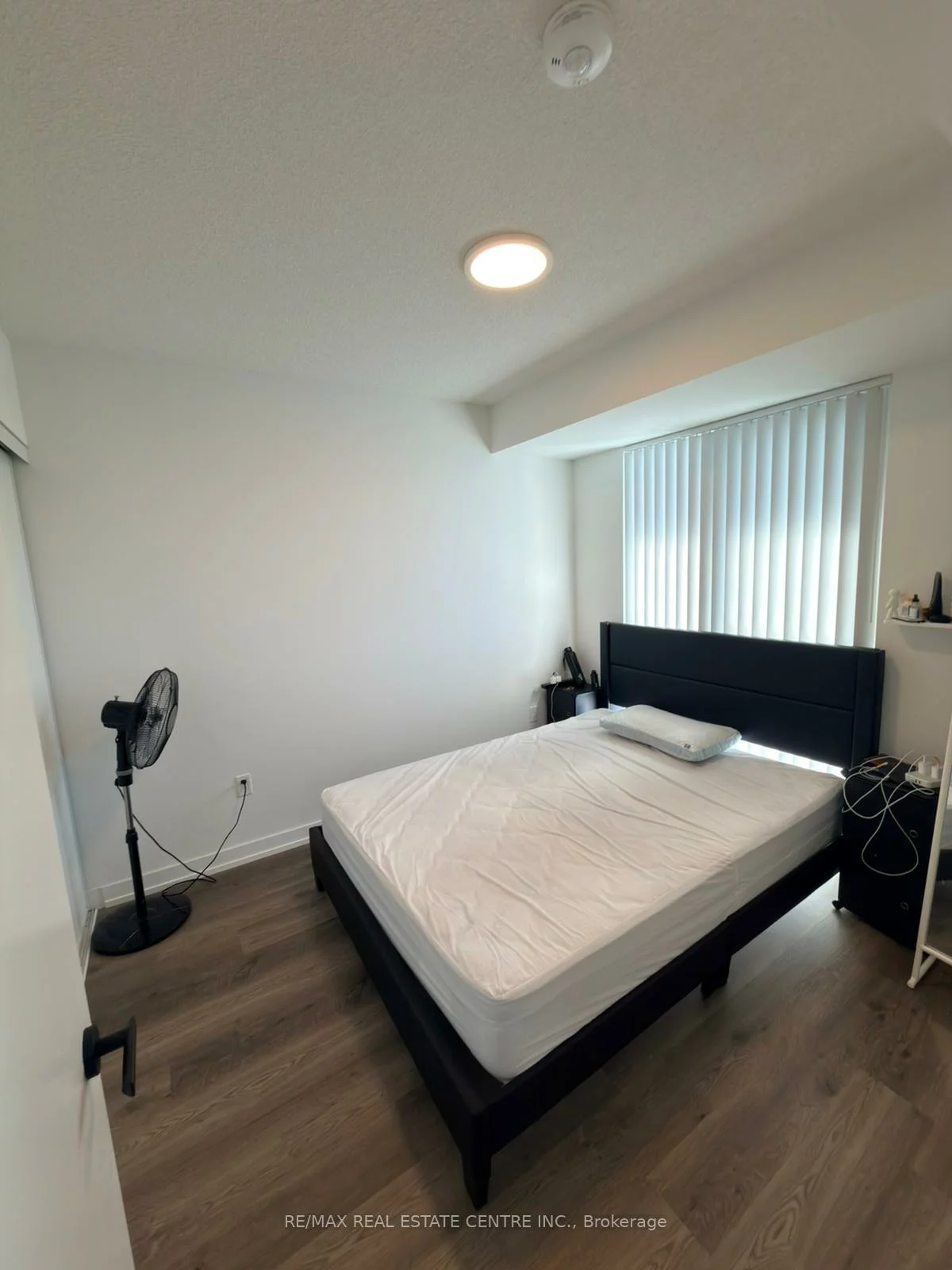 195, Commerce, Vaughan Corporate Centre, Vaughan