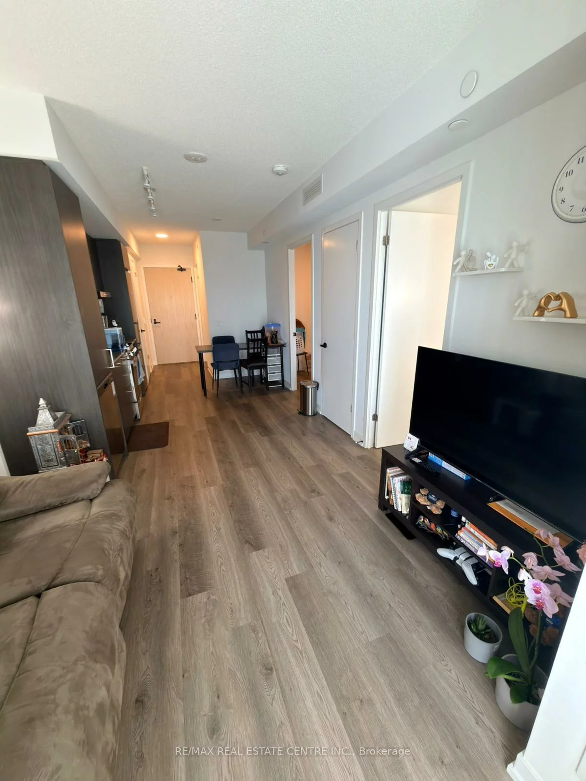 195, Commerce, Vaughan Corporate Centre, Vaughan