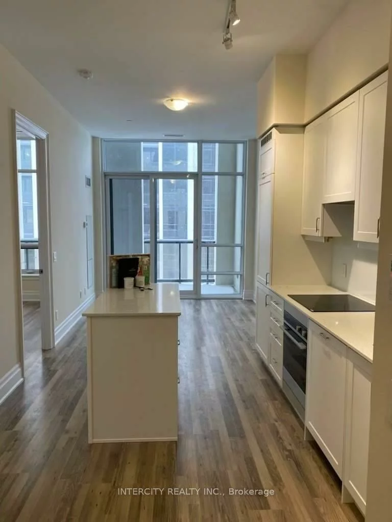 9085, Jane, Concord, Vaughan