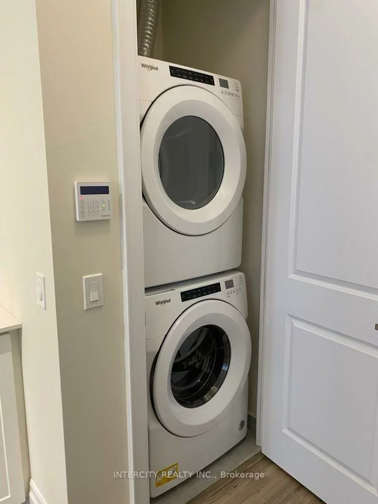 9085, Jane, Concord, Vaughan