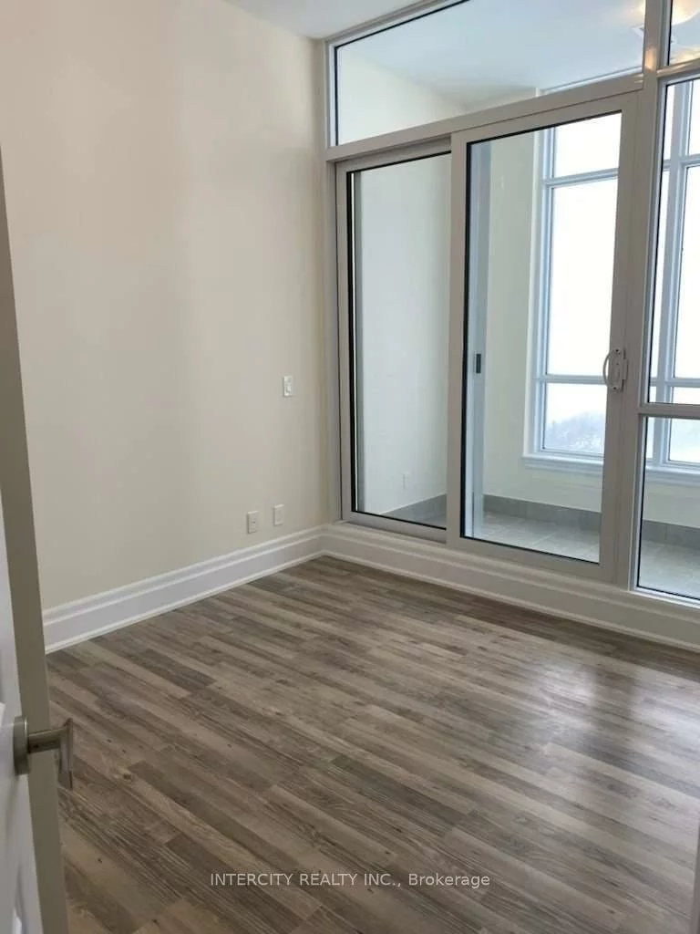 9085, Jane, Concord, Vaughan