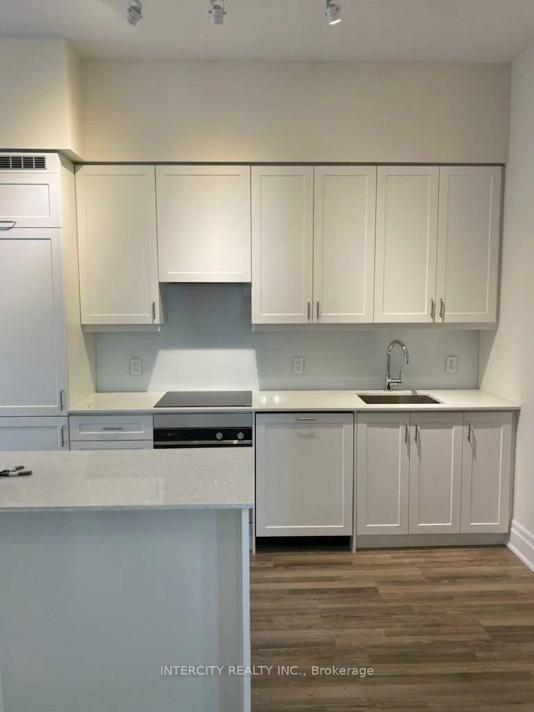 9085, Jane, Concord, Vaughan