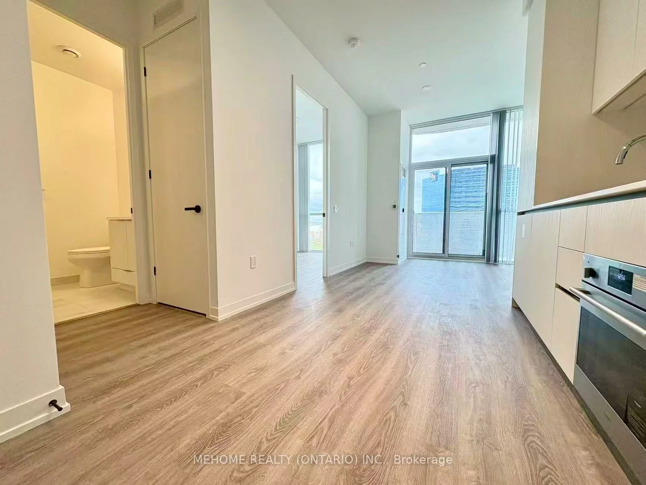 8, Interchange, Vaughan Corporate Centre, Vaughan