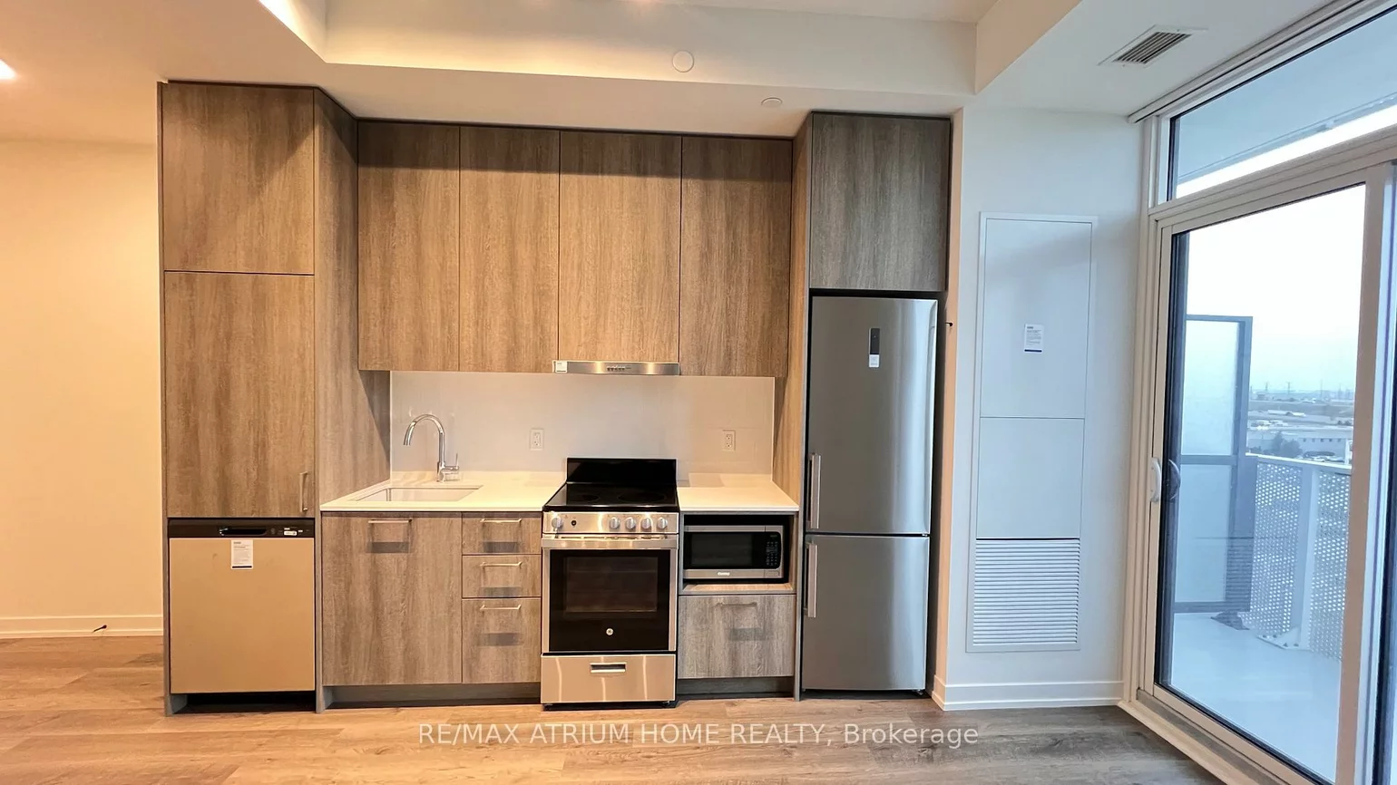 195, Commerce, Vaughan Corporate Centre, Vaughan