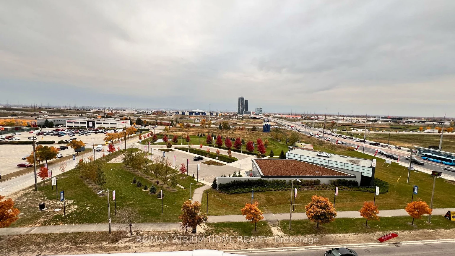 195, Commerce, Vaughan Corporate Centre, Vaughan