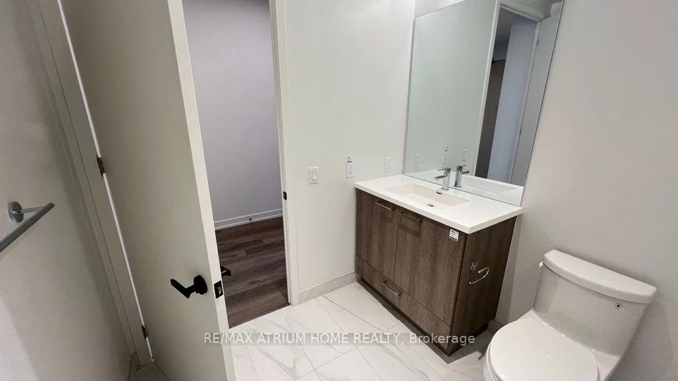 195, Commerce, Vaughan Corporate Centre, Vaughan