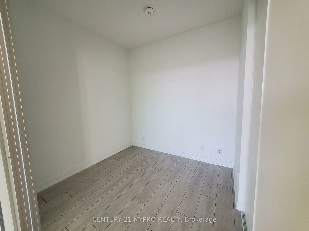 5, Buttermill, Vaughan Corporate Centre, Vaughan