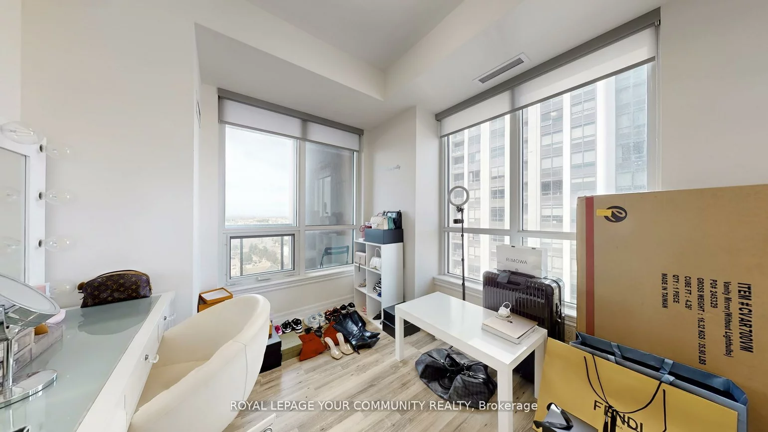 9075, Jane, Concord, Vaughan