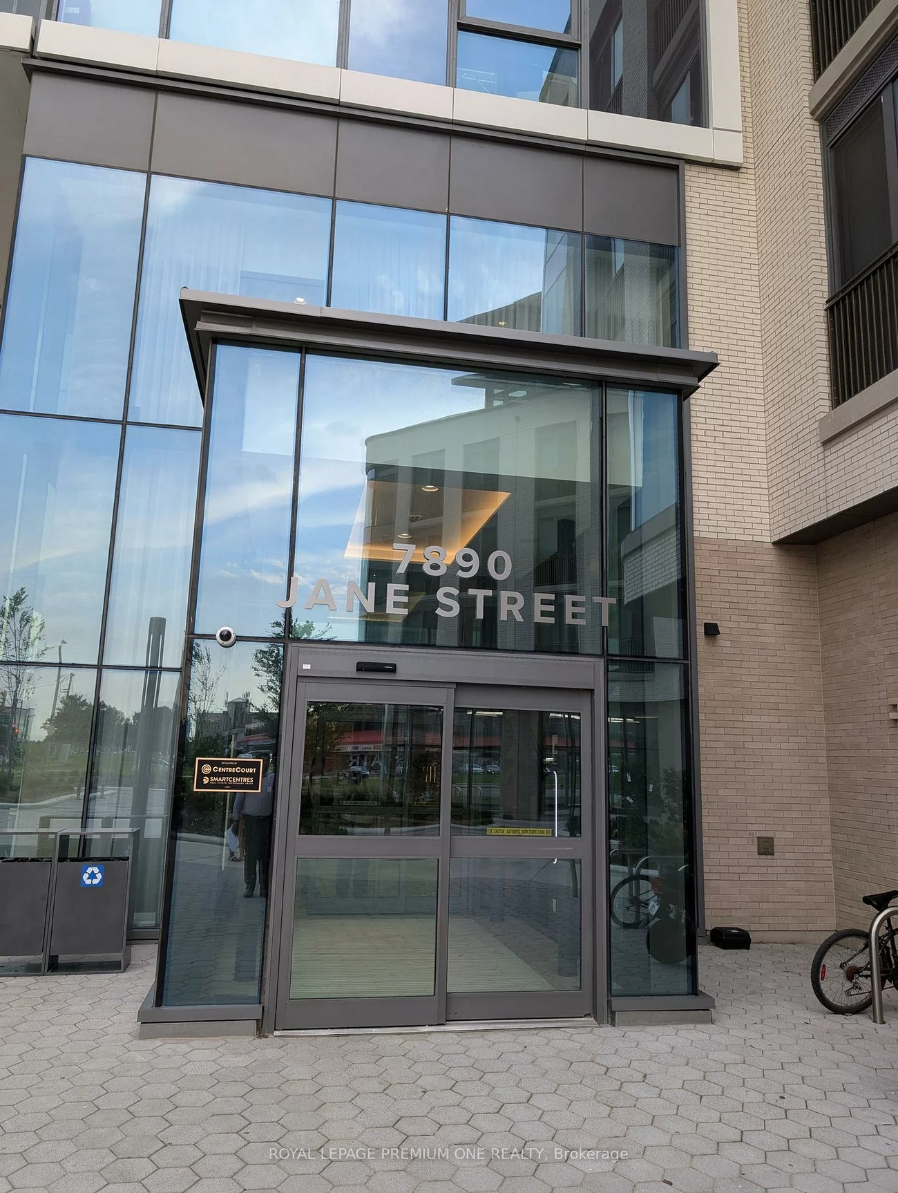 7890, Jane, Vaughan Corporate Centre, Vaughan