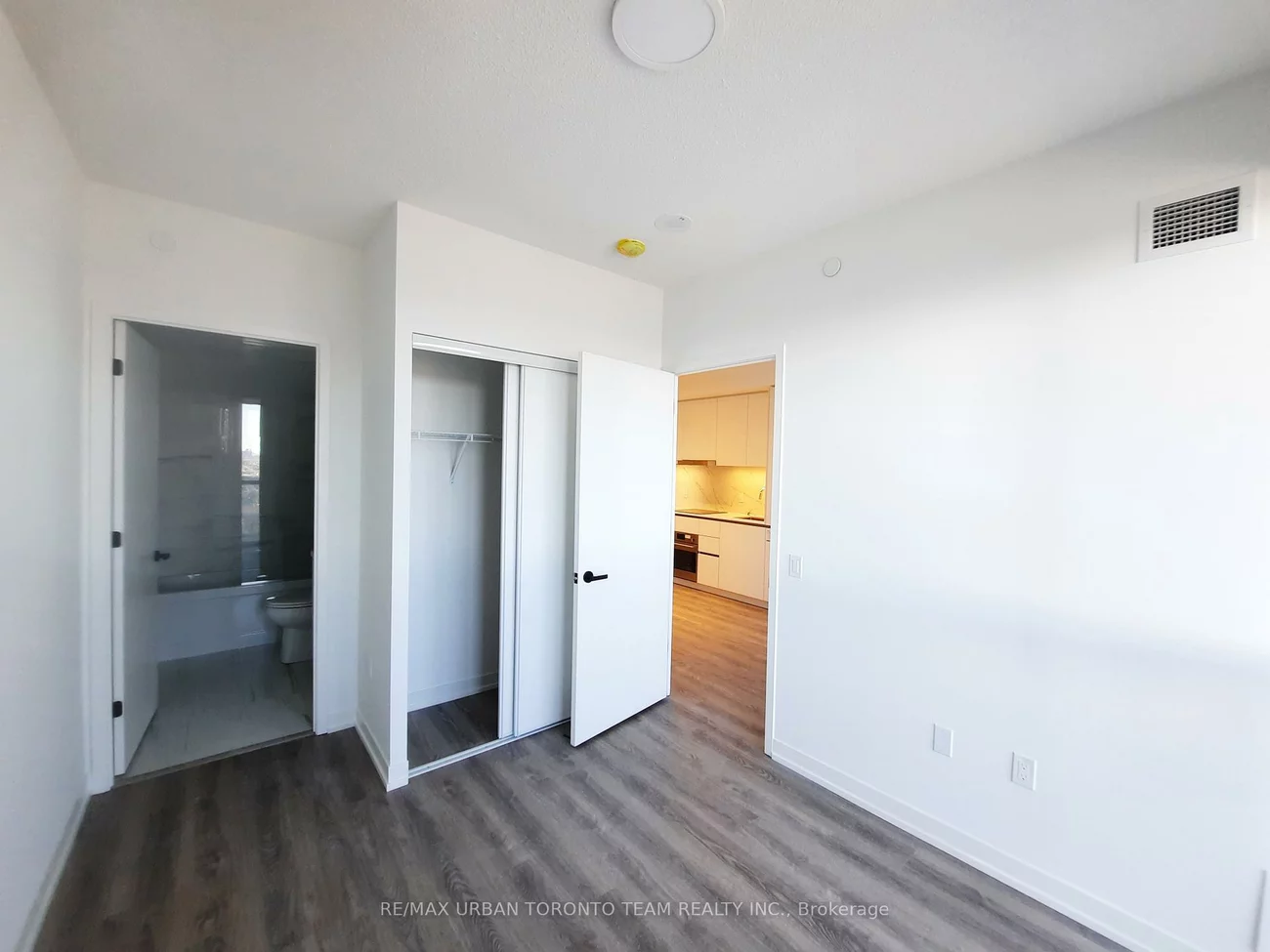 8, Interchange, Vaughan Corporate Centre, Vaughan