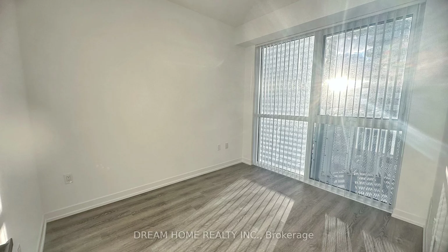 8, Interchange, Vaughan Corporate Centre, Vaughan