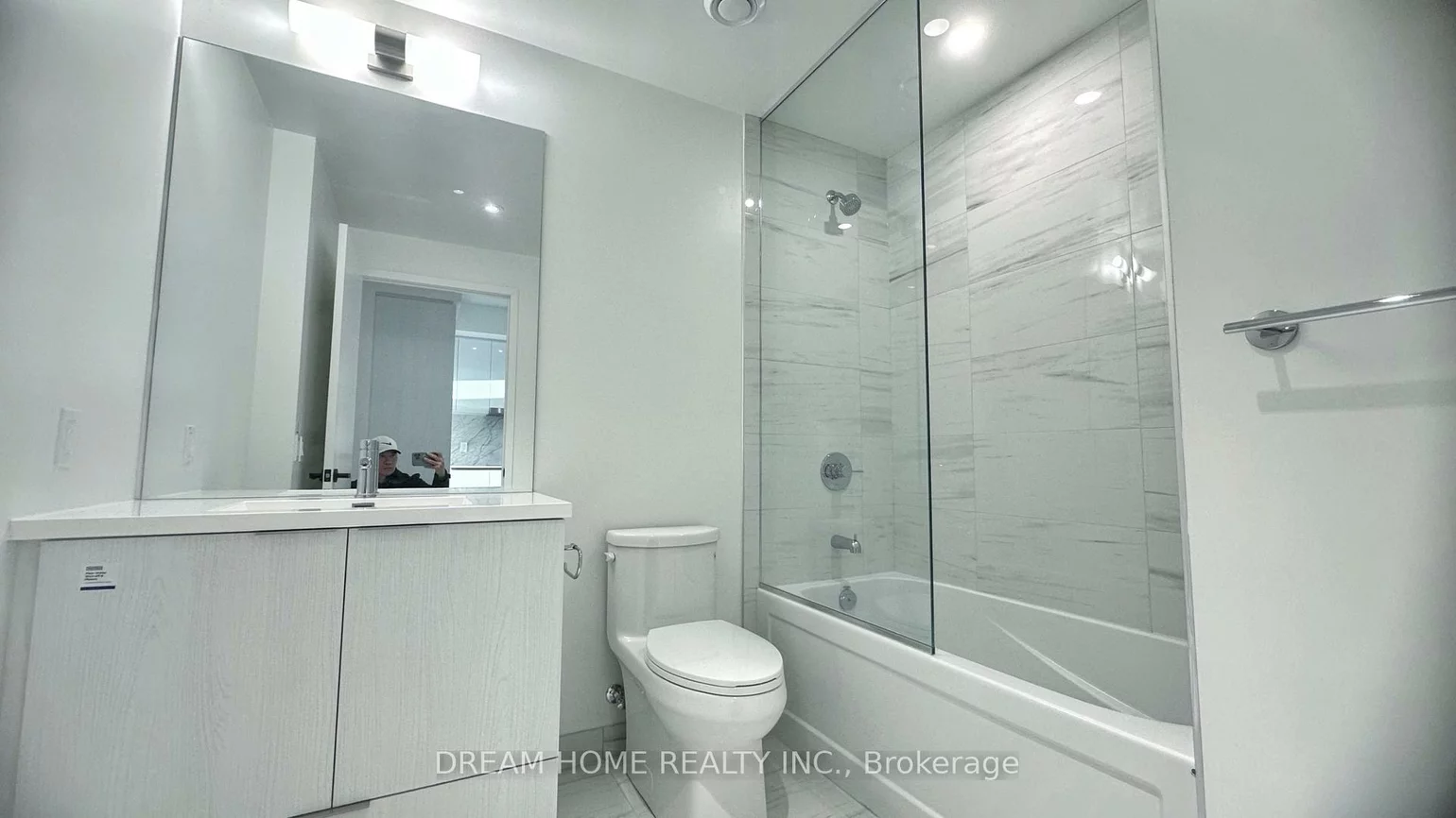 8, Interchange, Vaughan Corporate Centre, Vaughan