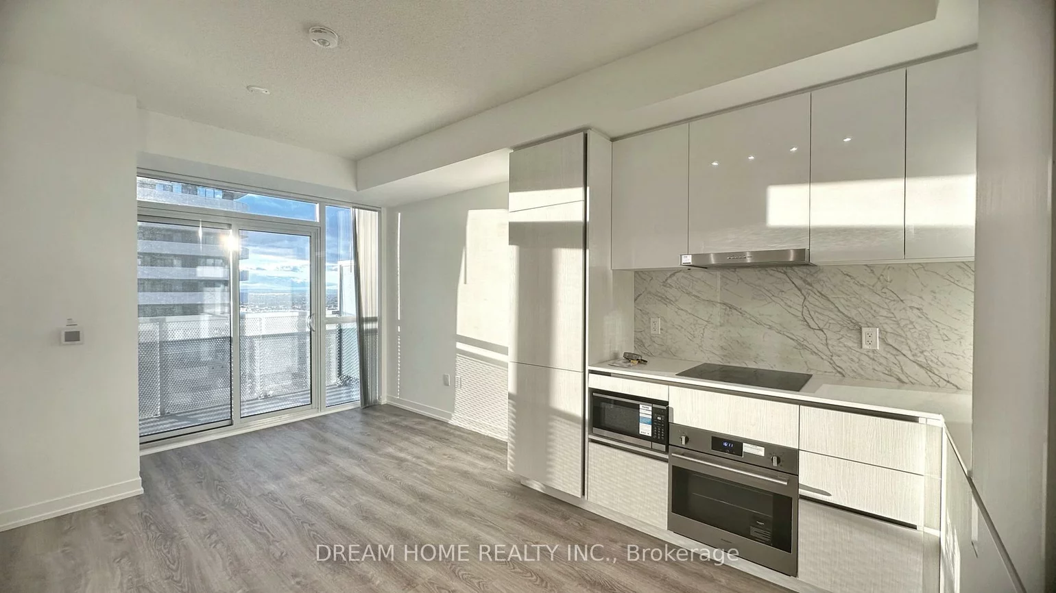 8, Interchange, Vaughan Corporate Centre, Vaughan