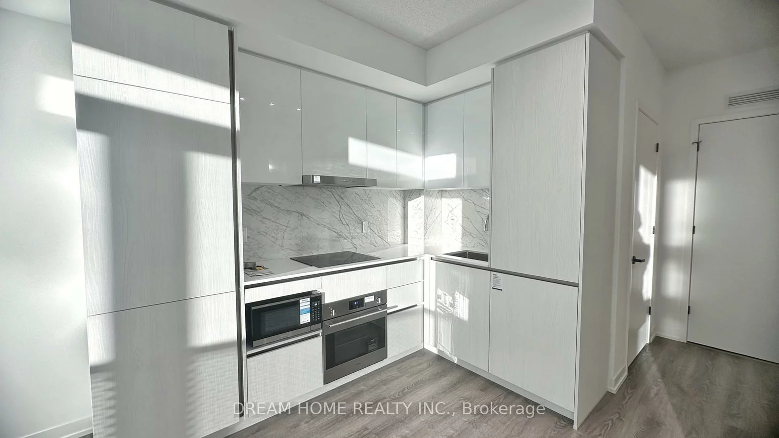 8, Interchange, Vaughan Corporate Centre, Vaughan