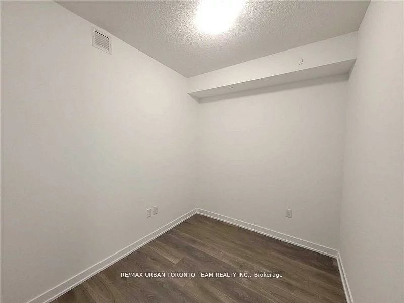 10, Honeycrisp, Vaughan Corporate Centre, Vaughan