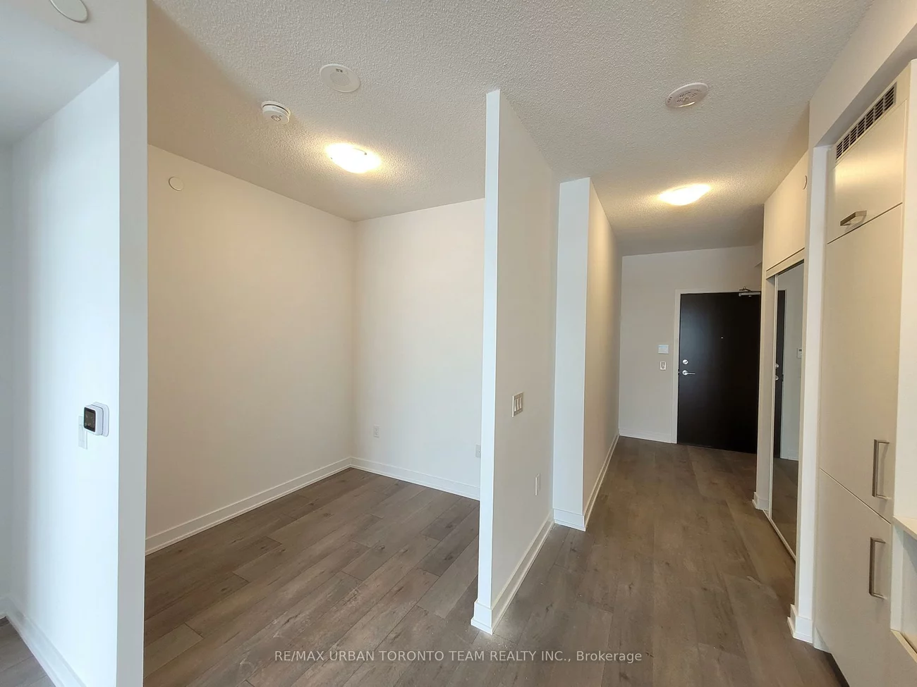 38, Honeycrisp, Vaughan Corporate Centre, Vaughan