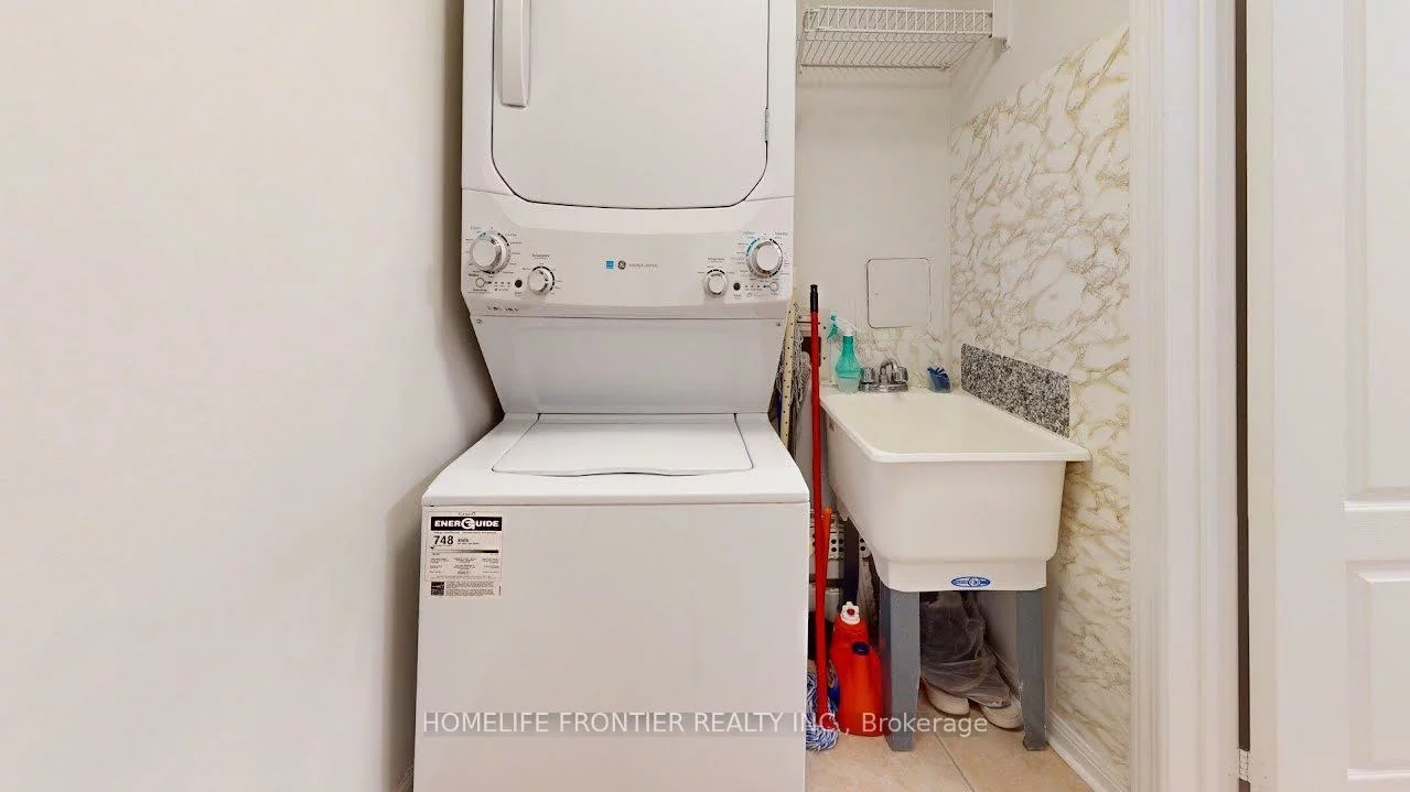 2502, Rutherford, Maple, Vaughan