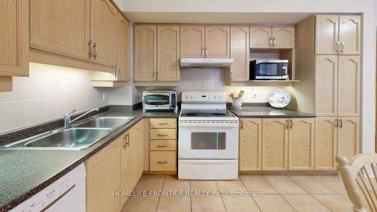 2502, Rutherford, Maple, Vaughan