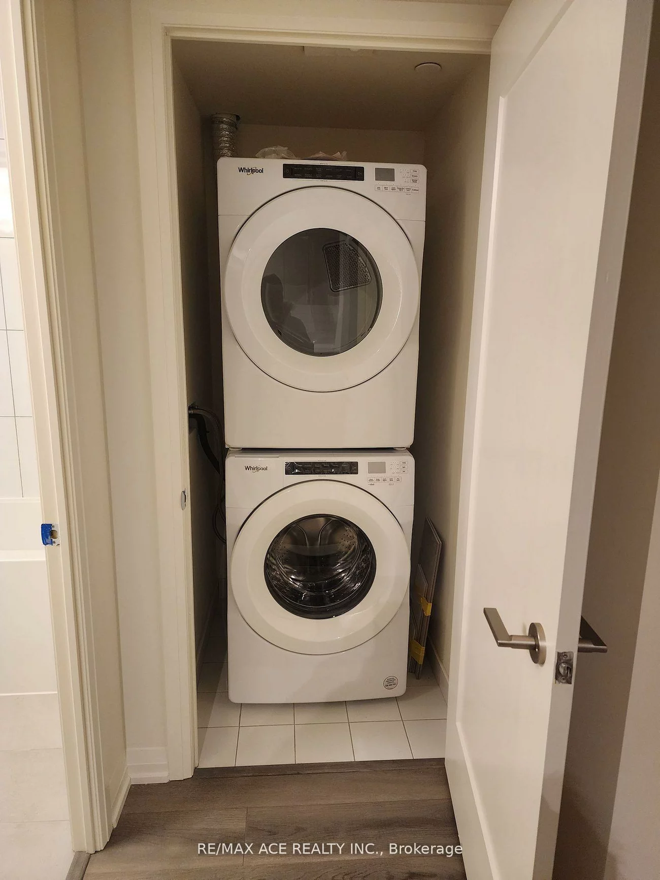 9000, Jane, Vellore Village, Vaughan